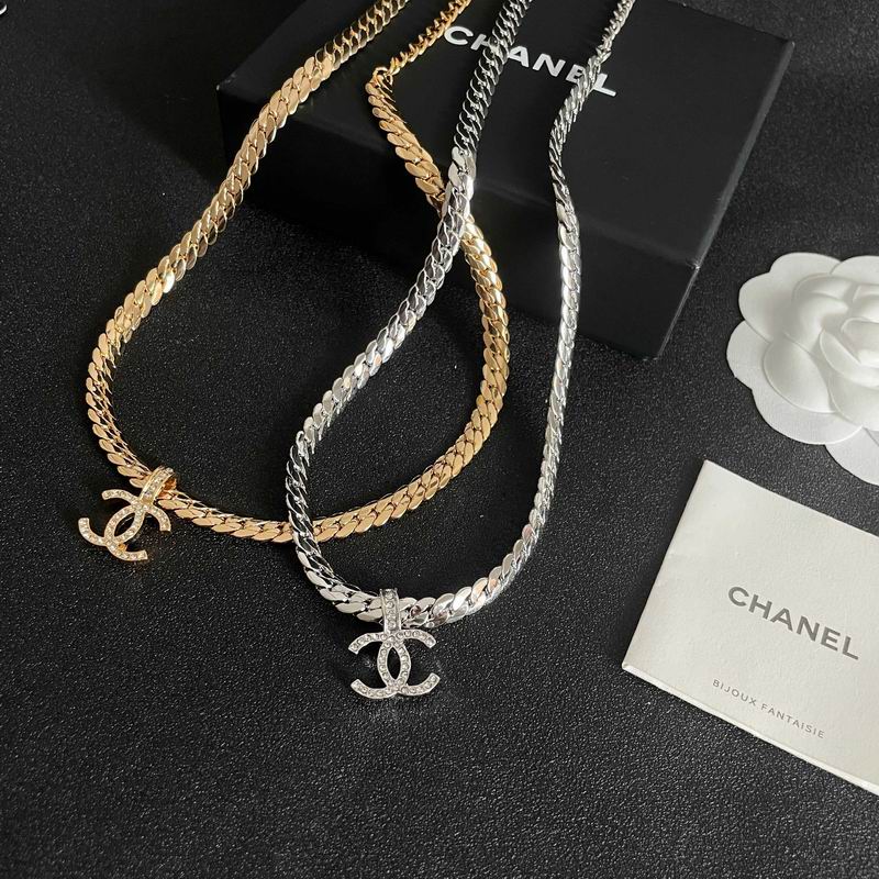 Chanel Necklace 03yxs373